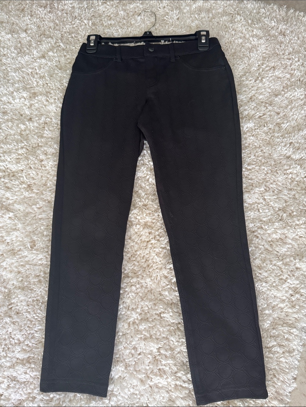 HUE Black Quilted-Pattern Stretch Jeggings